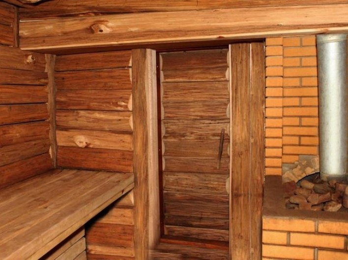 Банне подвір'ячко