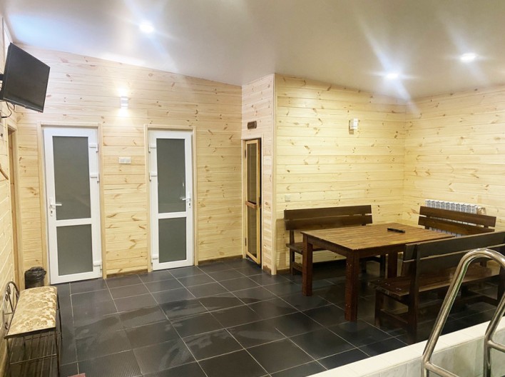 Сауна с бассейном в отеле «Barvy Dnipra»